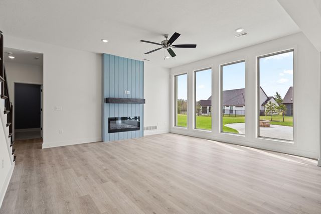 6504 WALSBY DR, Columbia, MO 65201