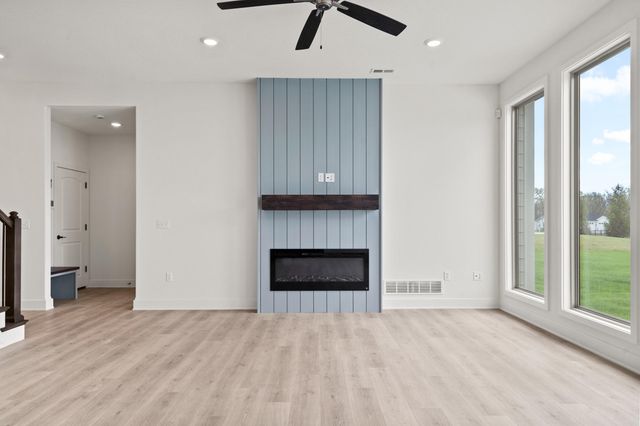 6504 WALSBY DR, Columbia, MO 65201