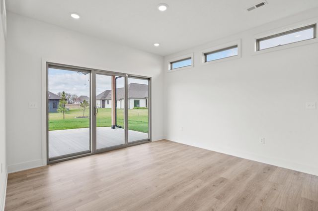 6504 WALSBY DR, Columbia, MO 65201