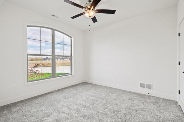 6504 WALSBY DR, Columbia, MO 65201