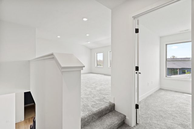 6504 WALSBY DR, Columbia, MO 65201