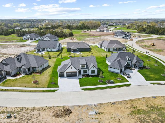 6504 WALSBY DR, Columbia, MO 65201