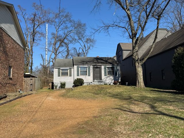 2300 Sharondale Dr, Nashville, TN 37215