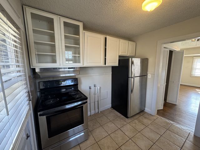 2300 Sharondale Dr, Nashville, TN 37215