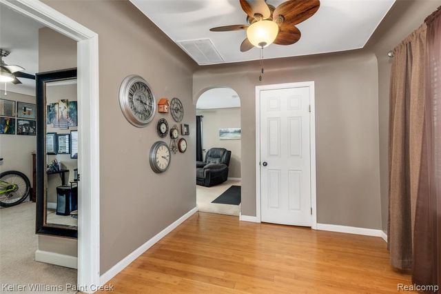 22417 Maple Street, Saint Clair Shores, MI 48081