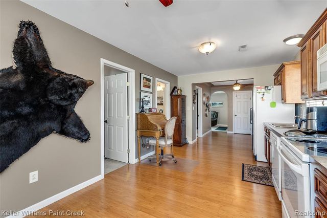 22417 Maple Street, Saint Clair Shores, MI 48081