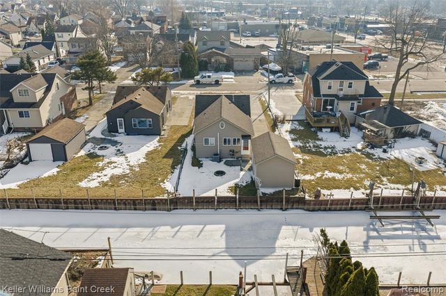 22417 Maple Street, Saint Clair Shores, MI 48081