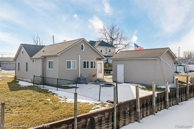 22417 Maple Street, Saint Clair Shores, MI 48081