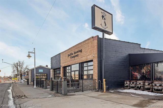 22417 Maple Street, Saint Clair Shores, MI 48081