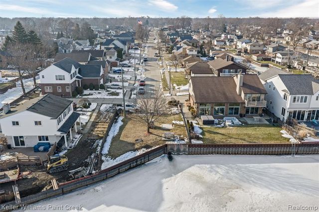 22417 Maple Street, Saint Clair Shores, MI 48081