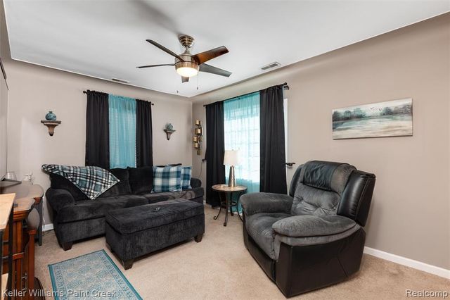 22417 Maple Street, Saint Clair Shores, MI 48081