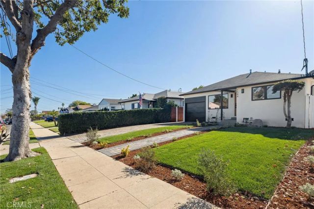 1544 W 215th Street, Torrance, CA 90501