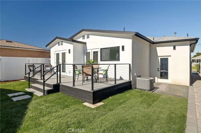 1544 W 215th Street, Torrance, CA 90501