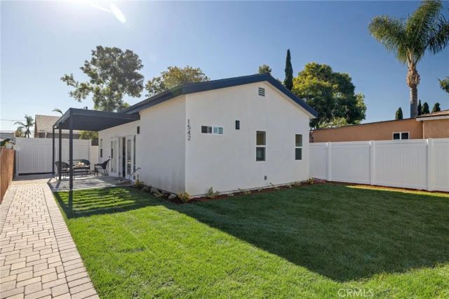 1544 W 215th Street, Torrance, CA 90501