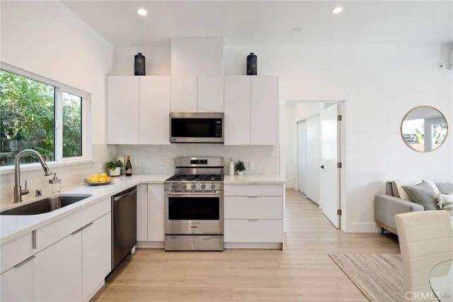 1544 W 215th Street, Torrance, CA 90501