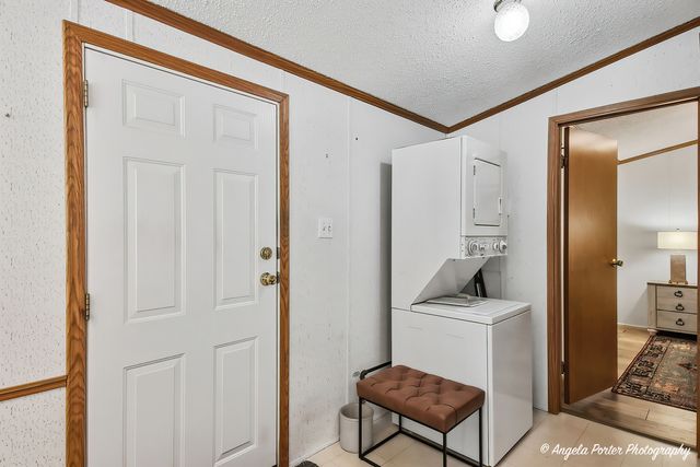 240 Whitney Road 13, Lake Zurich, IL 60047