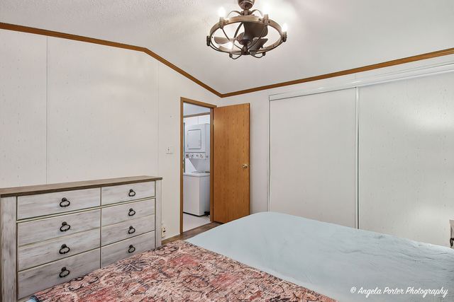 240 Whitney Road 13, Lake Zurich, IL 60047