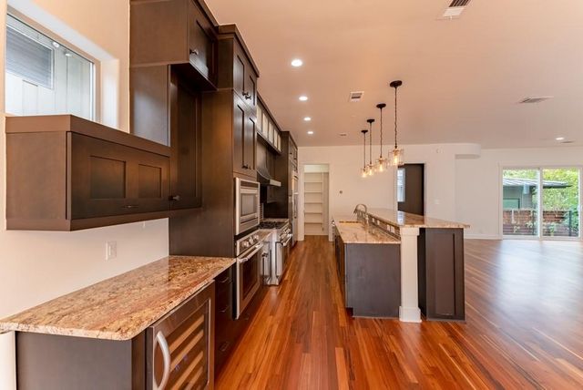 716 Post Oak ST, Austin, TX 78704