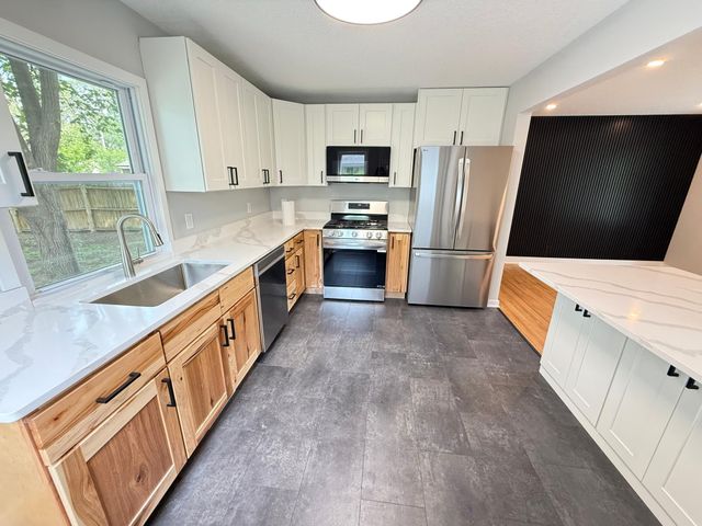 9000 Terrace Road NE, Blaine, MN 55434