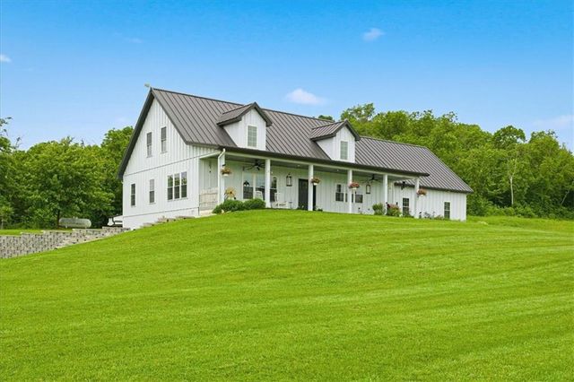 19180 B Highway, Richmond, MO 64085