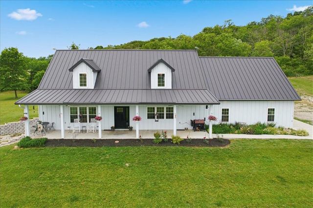 19180 B Highway, Richmond, MO 64085