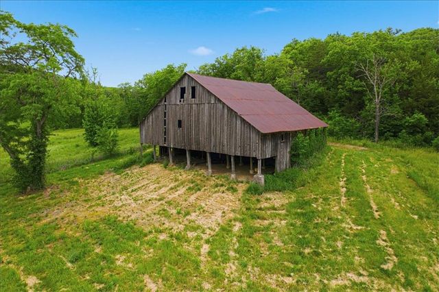 19180 B Highway, Richmond, MO 64085