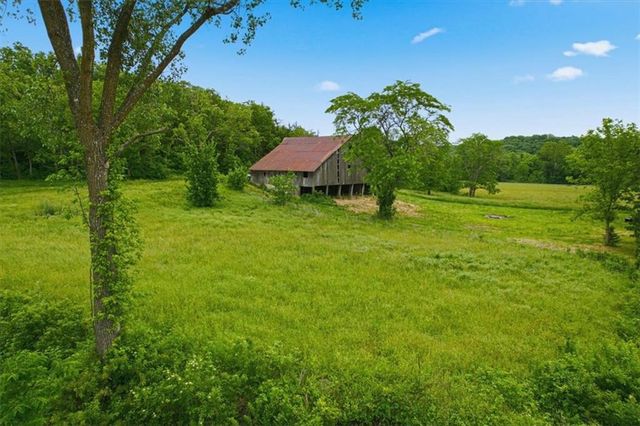19180 B Highway, Richmond, MO 64085