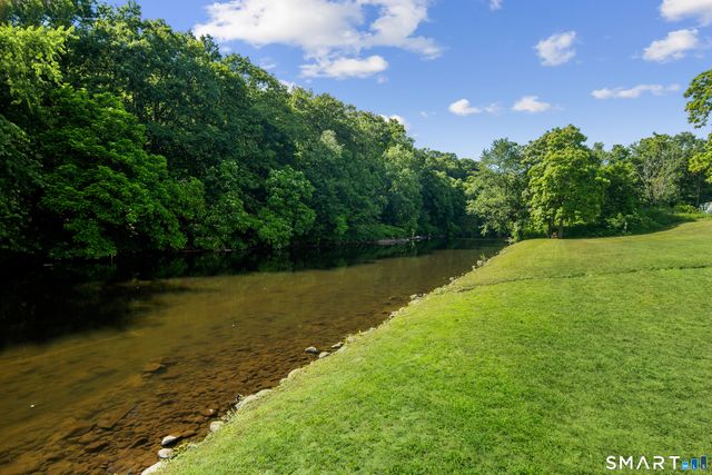 6 Susan Street, Beacon Falls, CT 06403