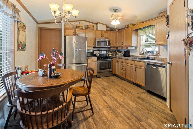 6 Susan Street, Beacon Falls, CT 06403