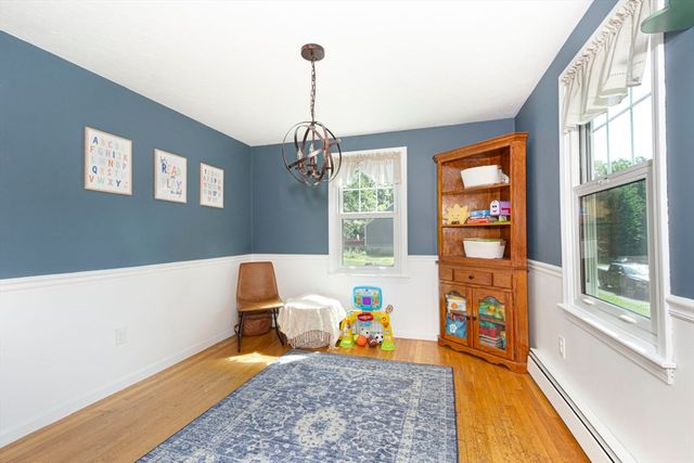 14 Wasilla Dr, Leicester, MA 01542