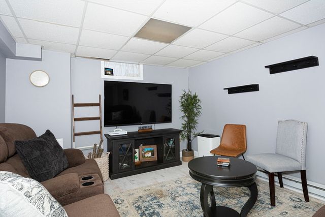 14 Wasilla Dr, Leicester, MA 01542