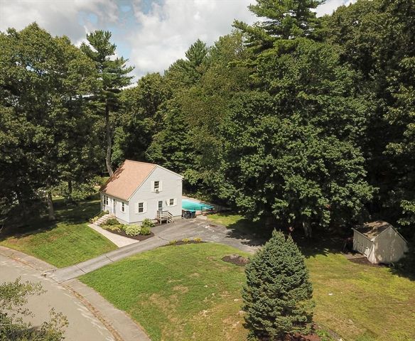 14 Wasilla Dr, Leicester, MA 01542