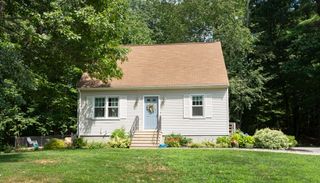 14 Wasilla Dr, Leicester, MA 01542
