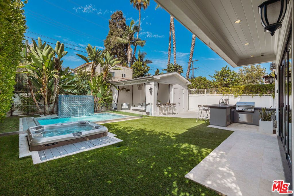 Image 49 of property listing at 6227 W 5th Street, Los Angeles, CA 90048