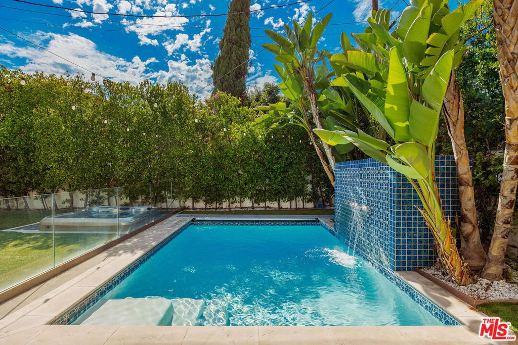 Image 52 of property listing at 6227 W 5th Street, Los Angeles, CA 90048