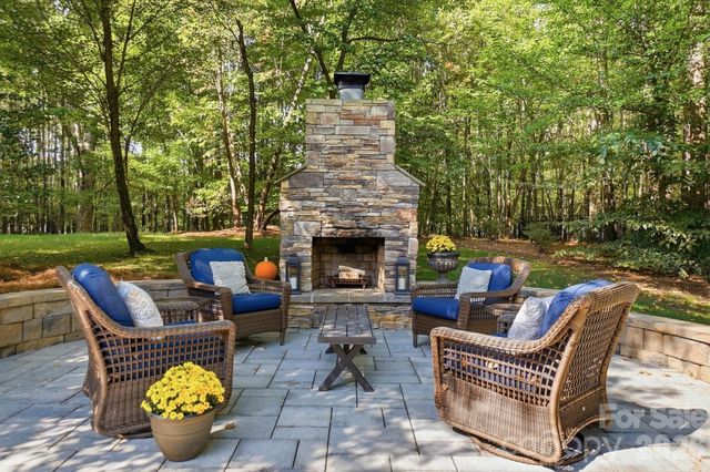 1205 Crofton Drive, Waxhaw, NC 28173