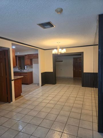 431 NW 42ND Street, Deerfield Beach, FL 33064