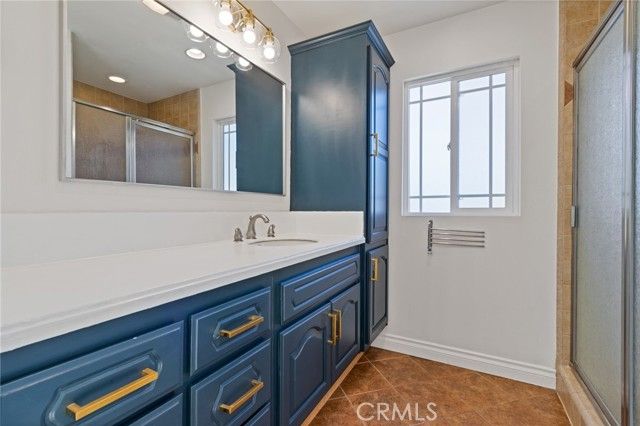 10215 Casaba, Chatsworth (los Angeles), CA 91311