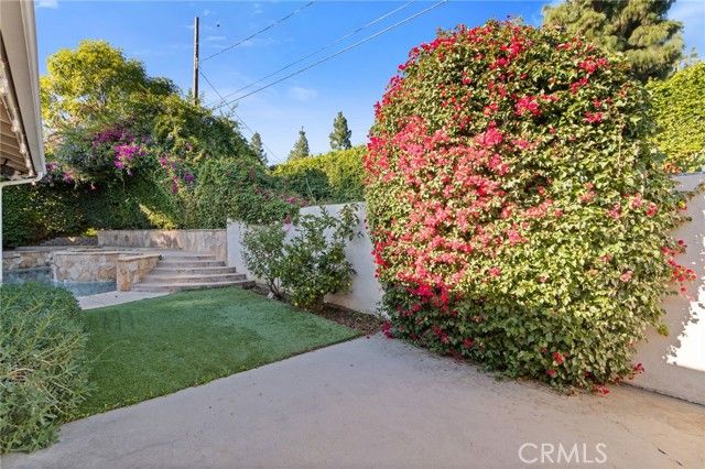 10215 Casaba, Chatsworth (los Angeles), CA 91311