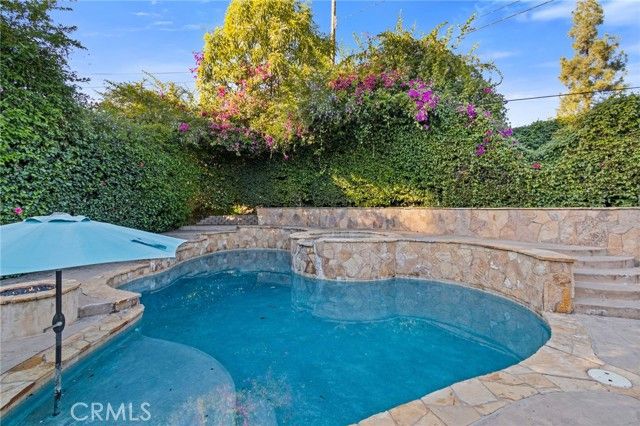 10215 Casaba, Chatsworth (los Angeles), CA 91311