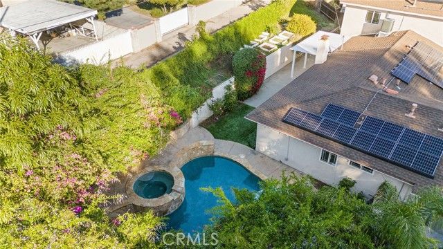 10215 Casaba, Chatsworth (los Angeles), CA 91311