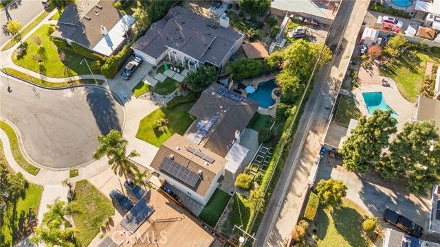 10215 Casaba, Chatsworth (los Angeles), CA 91311