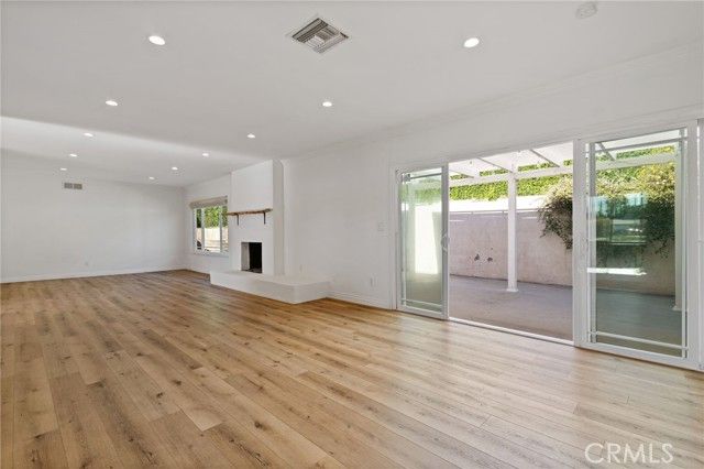 10215 Casaba, Chatsworth (los Angeles), CA 91311