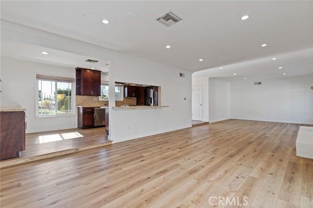 10215 Casaba, Chatsworth (los Angeles), CA 91311