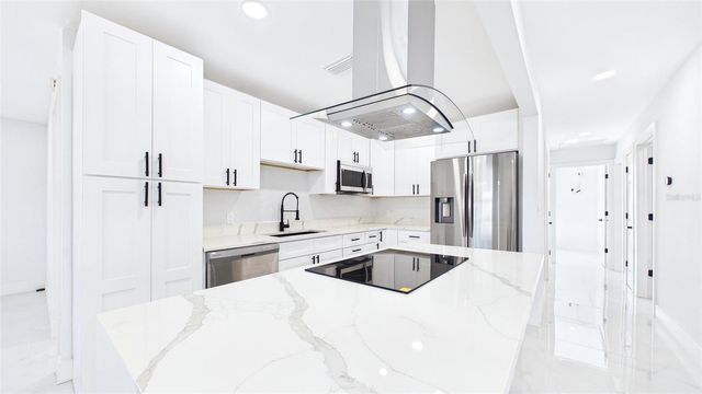 1778 NEW HAMPSHIRE AVENUE NE, St Petersburg, FL 33703