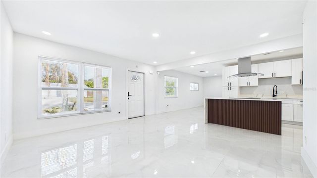 1778 NEW HAMPSHIRE AVENUE NE, St Petersburg, FL 33703