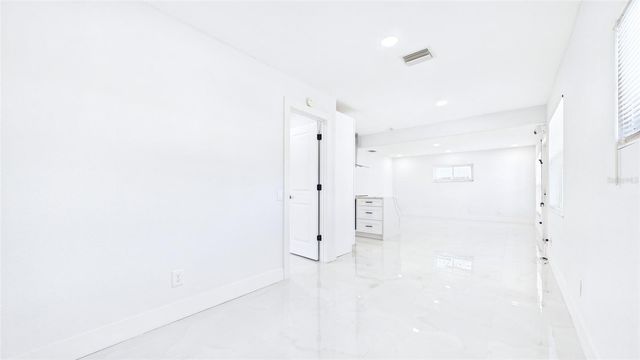 1778 NEW HAMPSHIRE AVENUE NE, St Petersburg, FL 33703