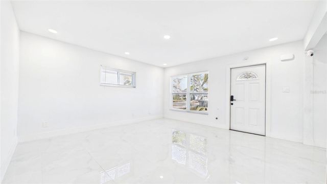 1778 NEW HAMPSHIRE AVENUE NE, St Petersburg, FL 33703