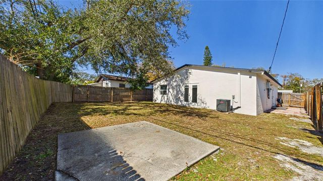 1778 NEW HAMPSHIRE AVENUE NE, St Petersburg, FL 33703