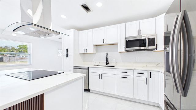 1778 NEW HAMPSHIRE AVENUE NE, St Petersburg, FL 33703